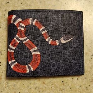 Gucci Kingsnake print GG Supreme Wallet Mens
